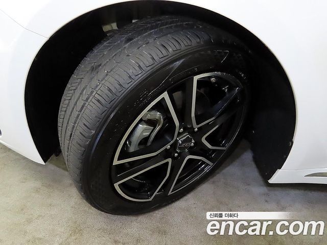 Kia K5 2019 — photo 20
