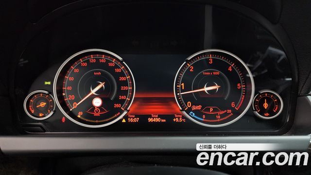 BMW 6-Series 2014 — photo 8