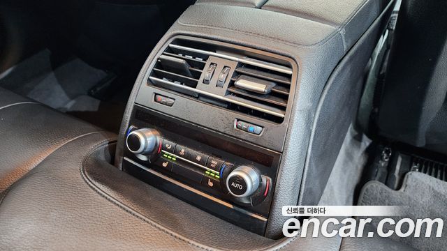 BMW 6-Series 2014 — photo 18