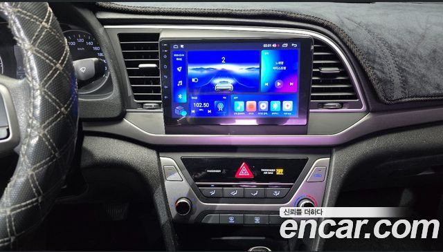 Hyundai AVANTE 2018 — photo 2