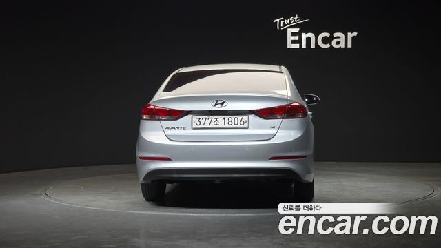 Hyundai AVANTE 2018 — photo 4
