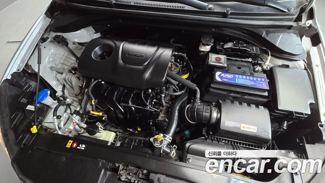 Hyundai AVANTE 2018 — photo 6