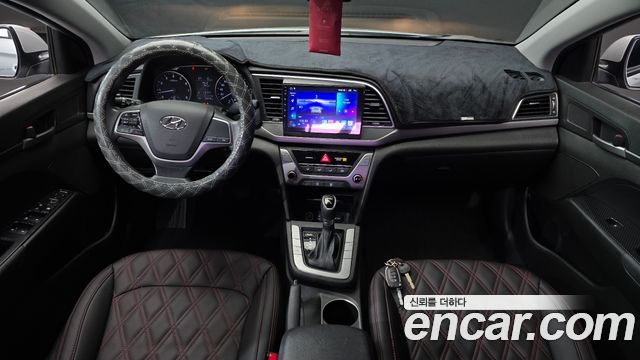 Hyundai AVANTE 2018 — photo 7