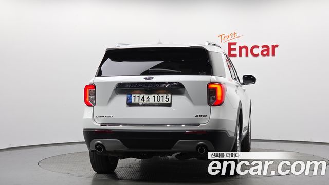 Ford Explorer 2021 — photo 4