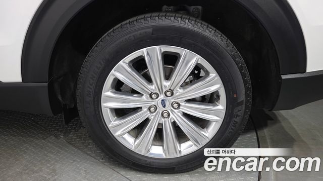 Ford Explorer 2021 — photo 5