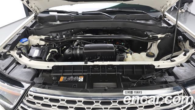 Ford Explorer 2021 — photo 6