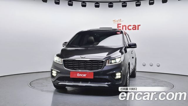 Kia Canival 2020 — photo 3