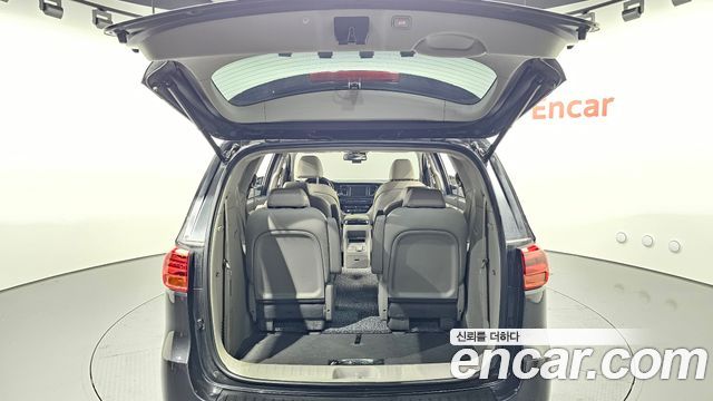 Kia Canival 2020 — photo 20