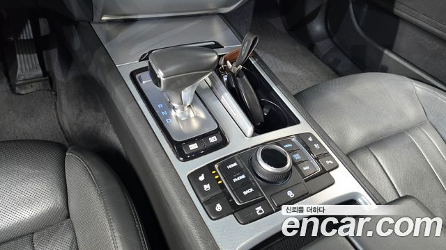 Genesis G80 2017 — photo 9