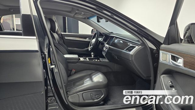 Genesis G80 2017 — photo 11