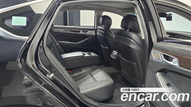 Genesis G80 2017 — photo 12