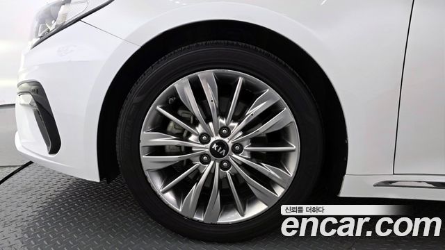 Kia K5 2019 — photo 5