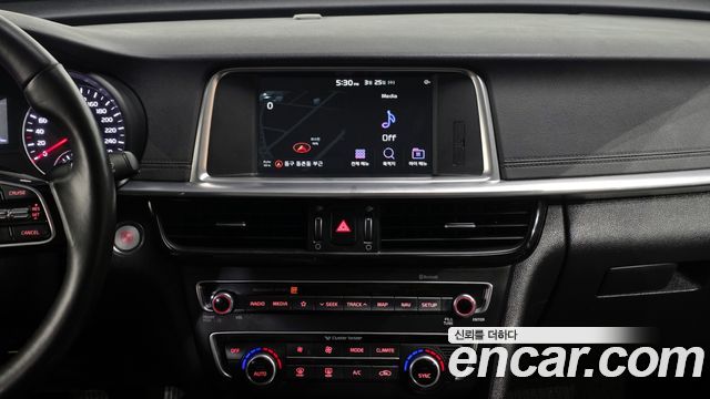 Kia K5 2019 — photo 15