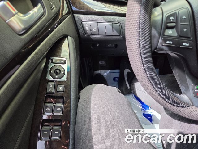 Kia K7 2013 — photo 15