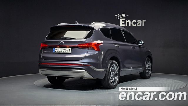 Hyundai Santafe 2022 — photo 2