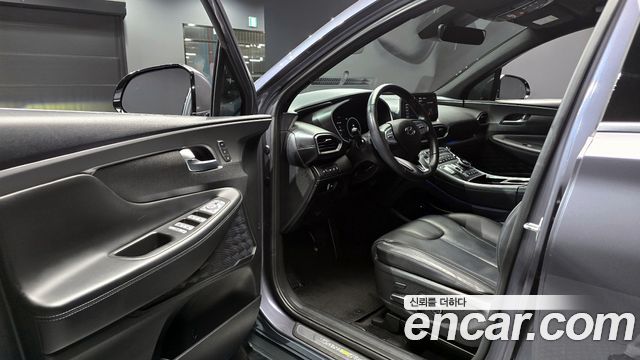 Hyundai Santafe 2022 — photo 11