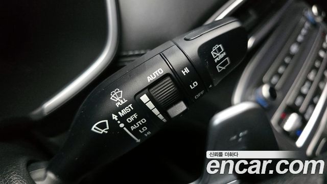 Hyundai Santafe 2022 — photo 18