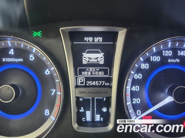 Hyundai Grandeur 2014 — photo 16