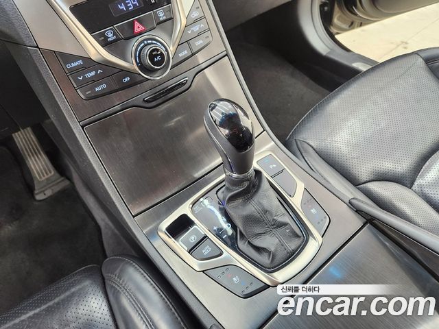 Hyundai Grandeur 2014 — photo 17