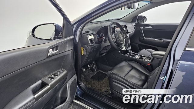 Kia Sportage 2018 — photo 10