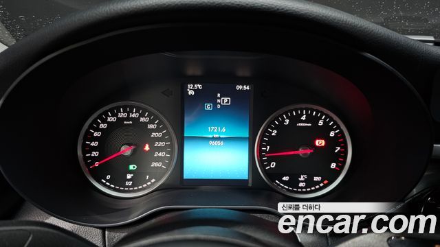 Mercedes-Benz C-Class 2019 — photo 8