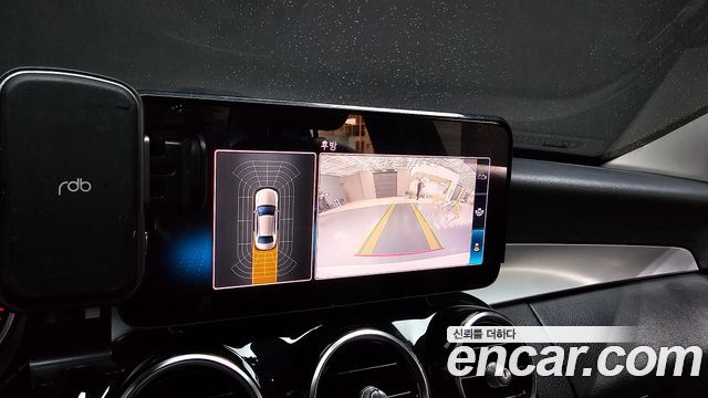 Mercedes-Benz C-Class 2019 — photo 15