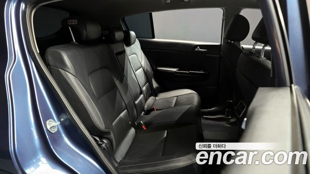 Kia Sportage 2018 — photo 12