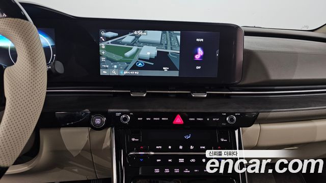 Kia Canival 2023 — photo 15