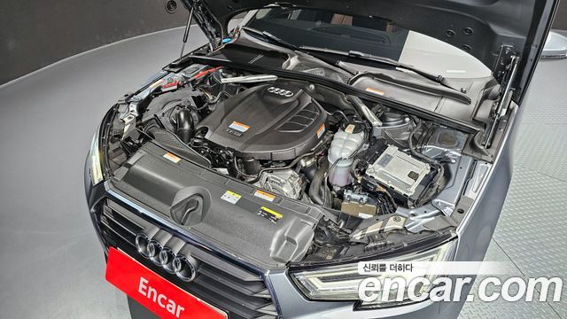 Audi A4 2019 — photo 6