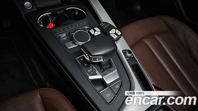 Audi A4 2019 — photo 9