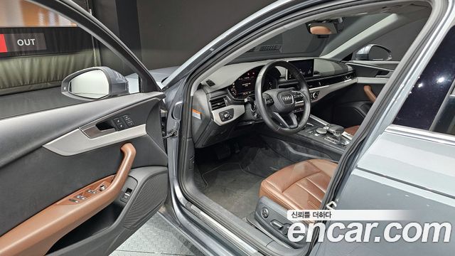 Audi A4 2019 — photo 11