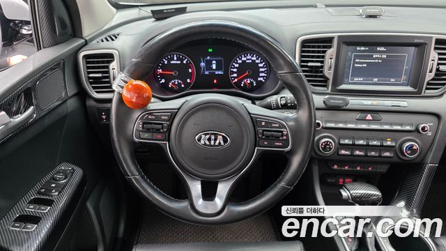 Kia Sportage 2016 — photo 13