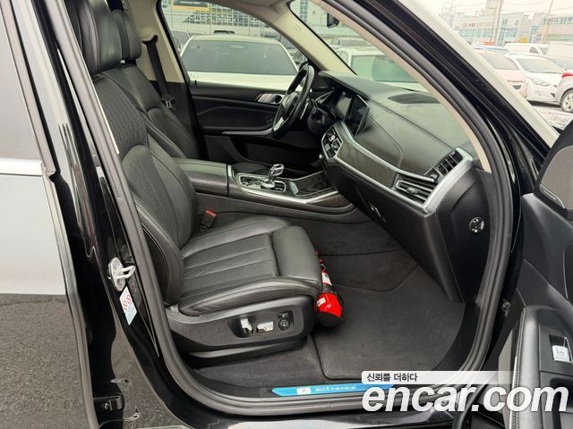BMW X7 2021 — photo 13