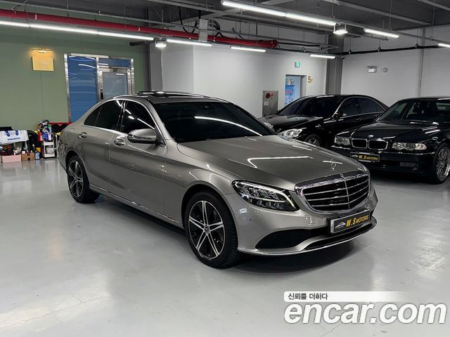 Mercedes-Benz C-Class 2019 — photo 3