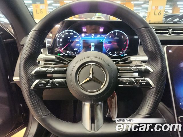 Mercedes-Benz S-Class 2021 — photo 9