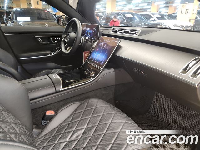 Mercedes-Benz S-Class 2021 — photo 11