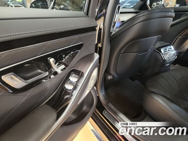 Mercedes-Benz S-Class 2021 — photo 17