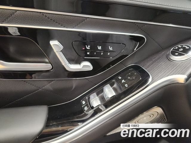 Mercedes-Benz S-Class 2021 — photo 18