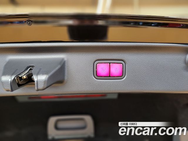 Mercedes-Benz S-Class 2021 — photo 19