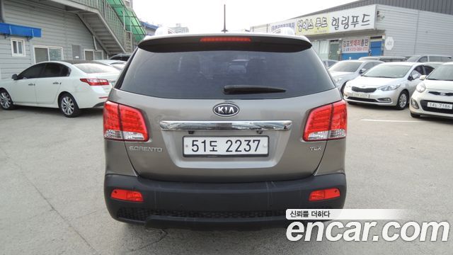 Kia Sorento 2011 — photo 5