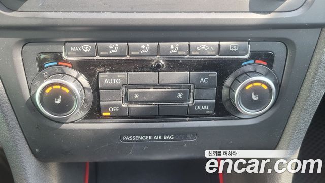 Volkswagen Golf 2011 — photo 10
