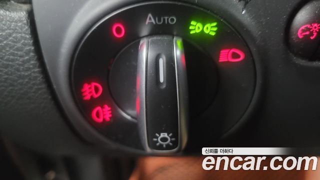 Volkswagen Golf 2011 — photo 13