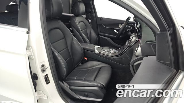 Mercedes-Benz GLC-Class 2021 — photo 10