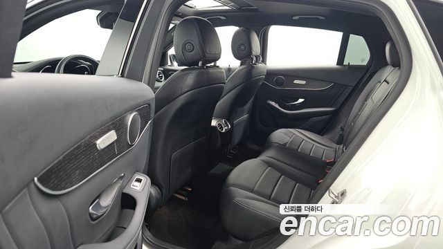 Mercedes-Benz GLC-Class 2021 — photo 12
