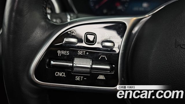Mercedes-Benz GLC-Class 2021 — photo 17
