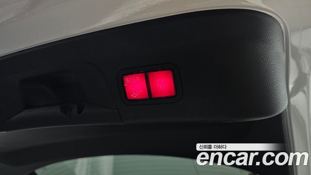 Mercedes-Benz GLC-Class 2021 — photo 19
