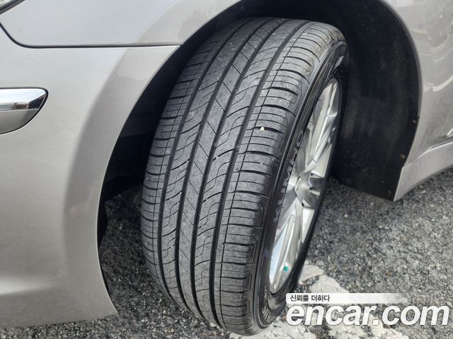 Hyundai Genesis 2012 — photo 10