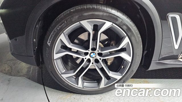 BMW X5 2022 — photo 5
