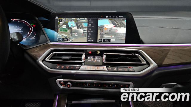 BMW X5 2022 — photo 15
