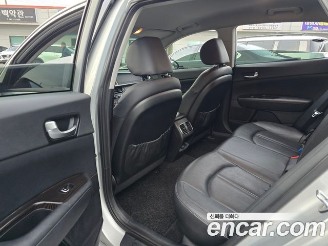 Kia K5 2016 — photo 7
